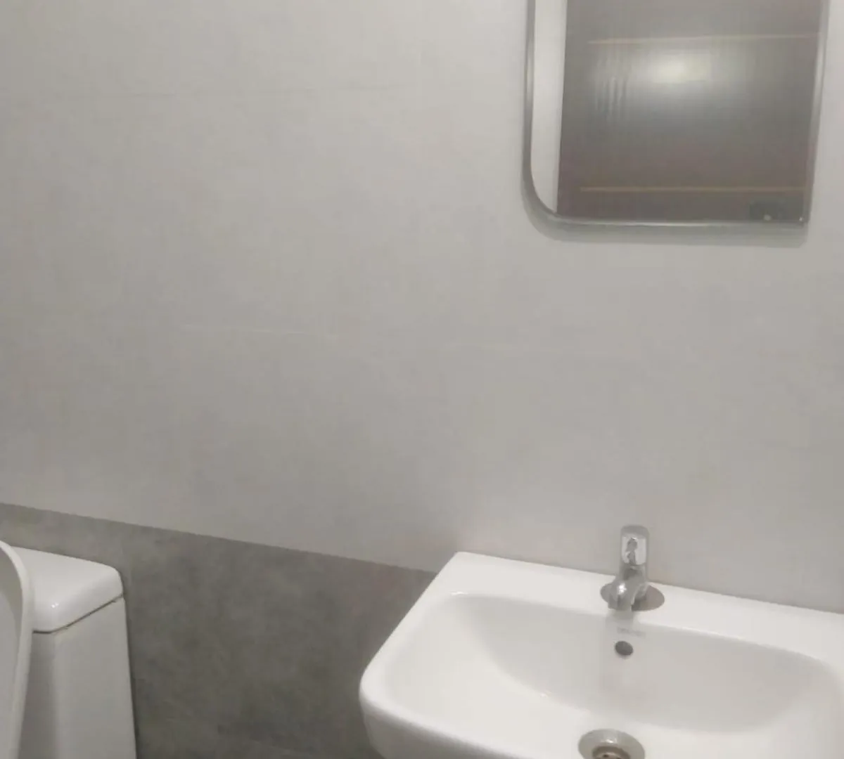 2Bhk Flat At Chalakudy Town Konuparamban Residence A1 Kizhake Chālakudi